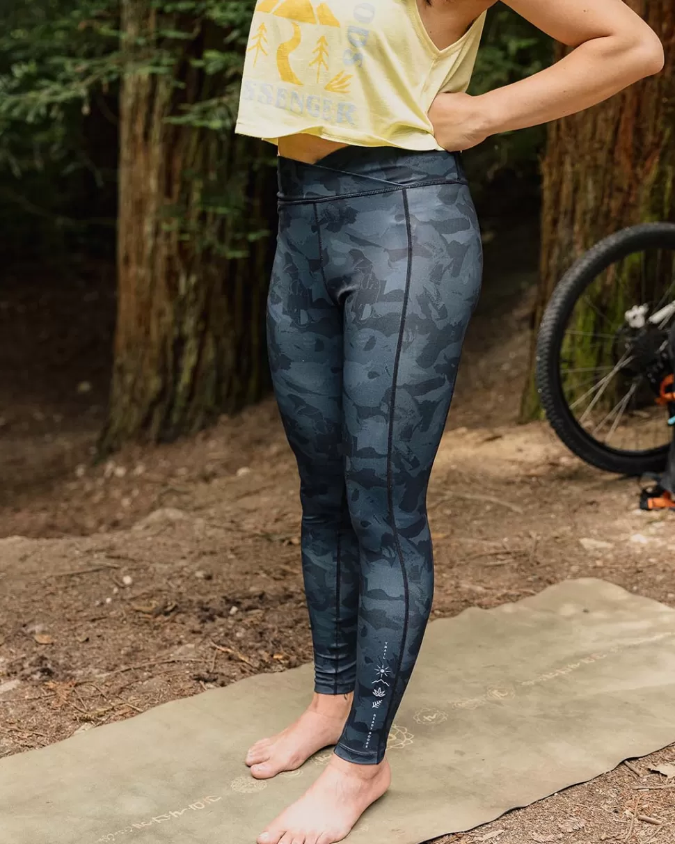 Shop Passenger Fresh Air 2.0 Recycled Leggings Black Abstract