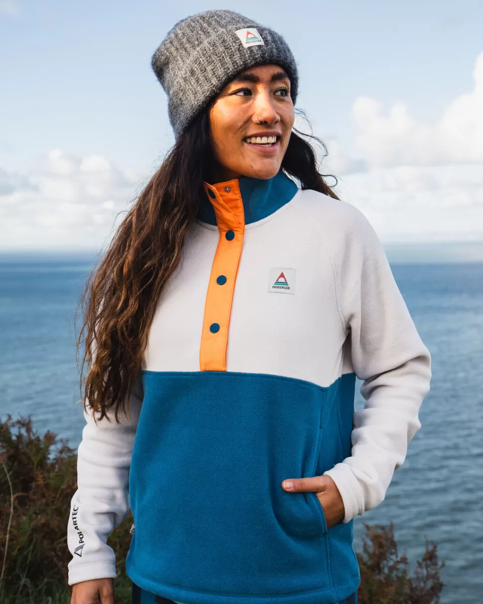 Flash Sale Passenger Snowdrop Pullover Recycled Polartec® Fleece Corsair/ Vintage White