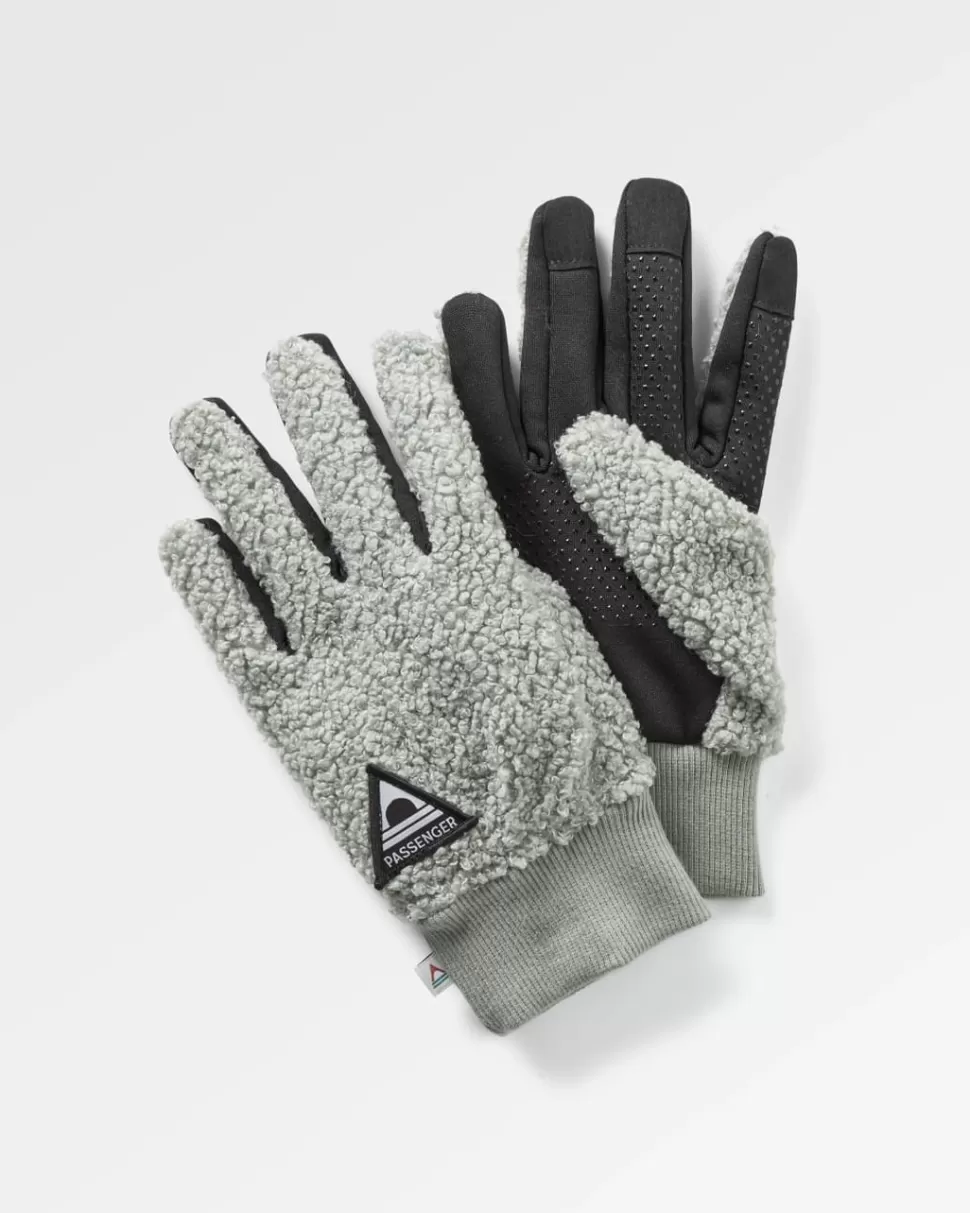 Clearance Passenger Snowfall 2.0 Recycled Sherpa Gloves Pistachio